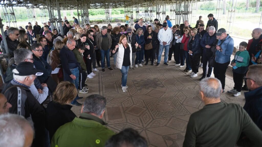 I mosaici marmorei nella pavimentazione della "stanza della rappresentanza"